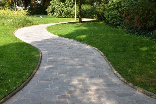 Realiser Allee Jardin